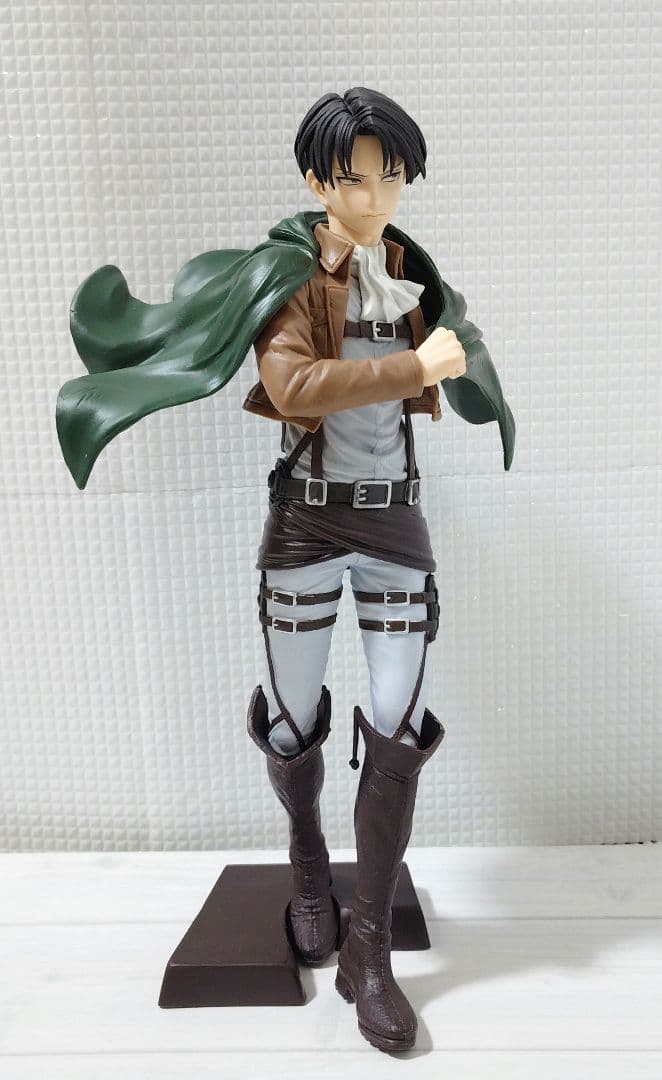 一番くじ 進撃の巨人 B賞 リヴァイ Grandista リヴァイ エレン