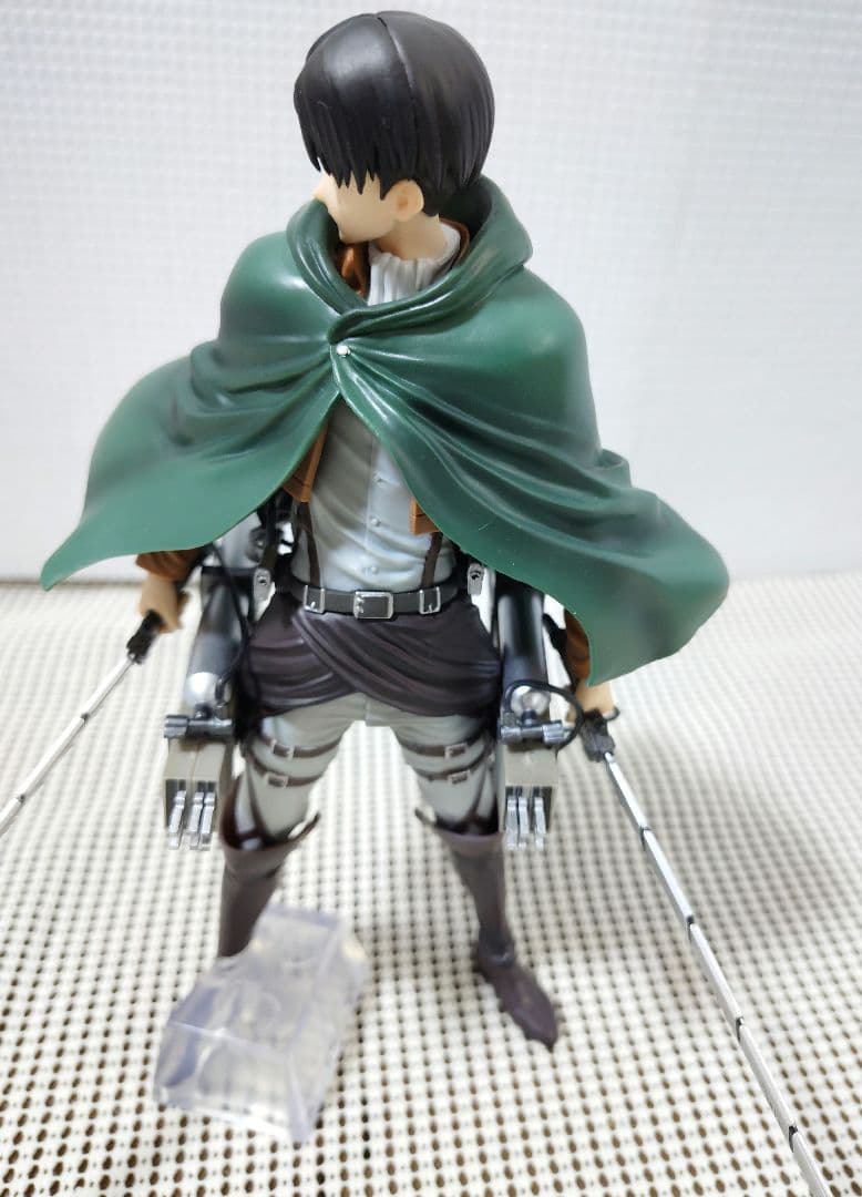 一番くじ 進撃の巨人 B賞 リヴァイ Grandista リヴァイ エレン