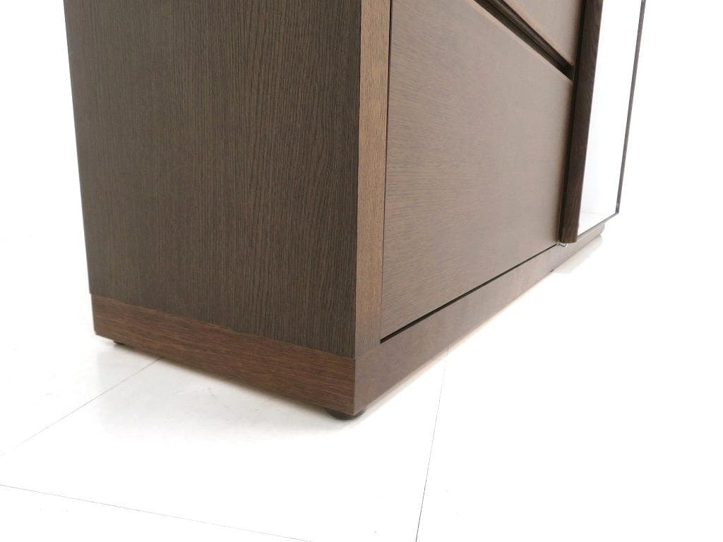 展示品　カリモク　オーク材　サイドボード　ガラス扉　収納　キャビネット