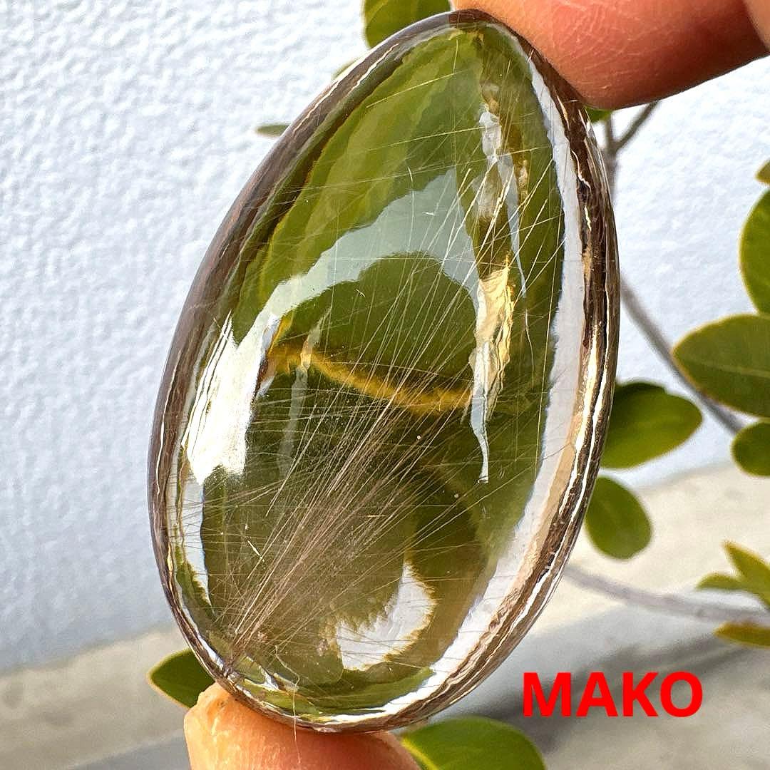 M1947☆ゴールドルチルクォーツ原石43g☆天然石　原石☆N60207