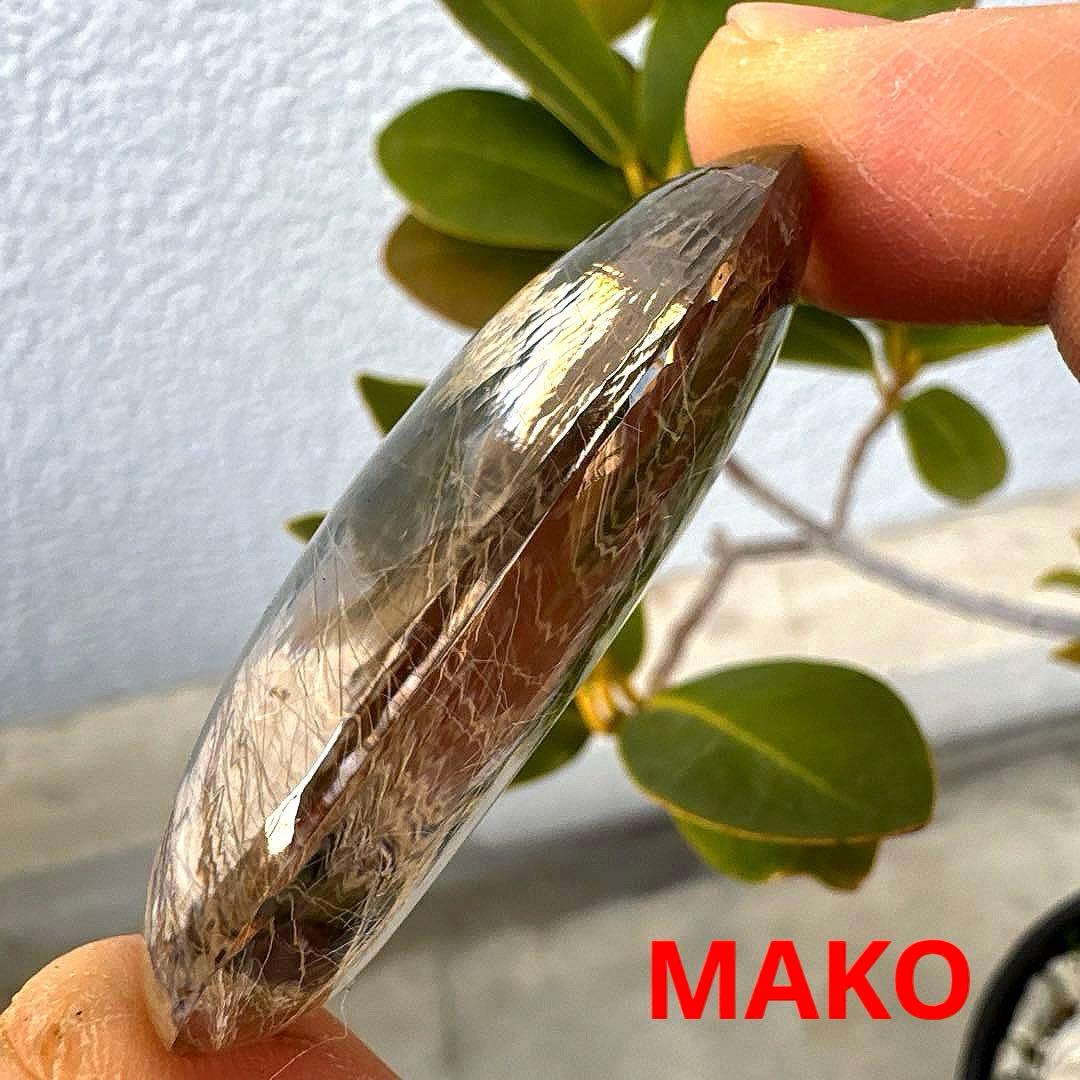 M1947☆ゴールドルチルクォーツ原石43g☆天然石　原石☆N60207