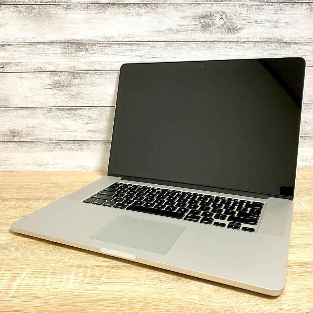 美品MacBook Pro i7 15インチ【MacOS2020／バッテリー新品