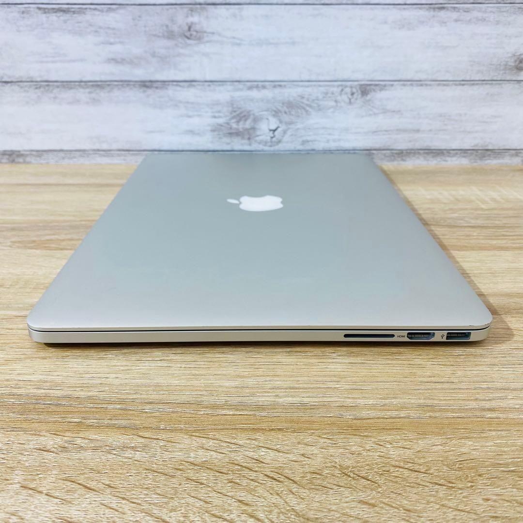 美品MacBook Pro i7 15インチ【MacOS2020／バッテリー新品