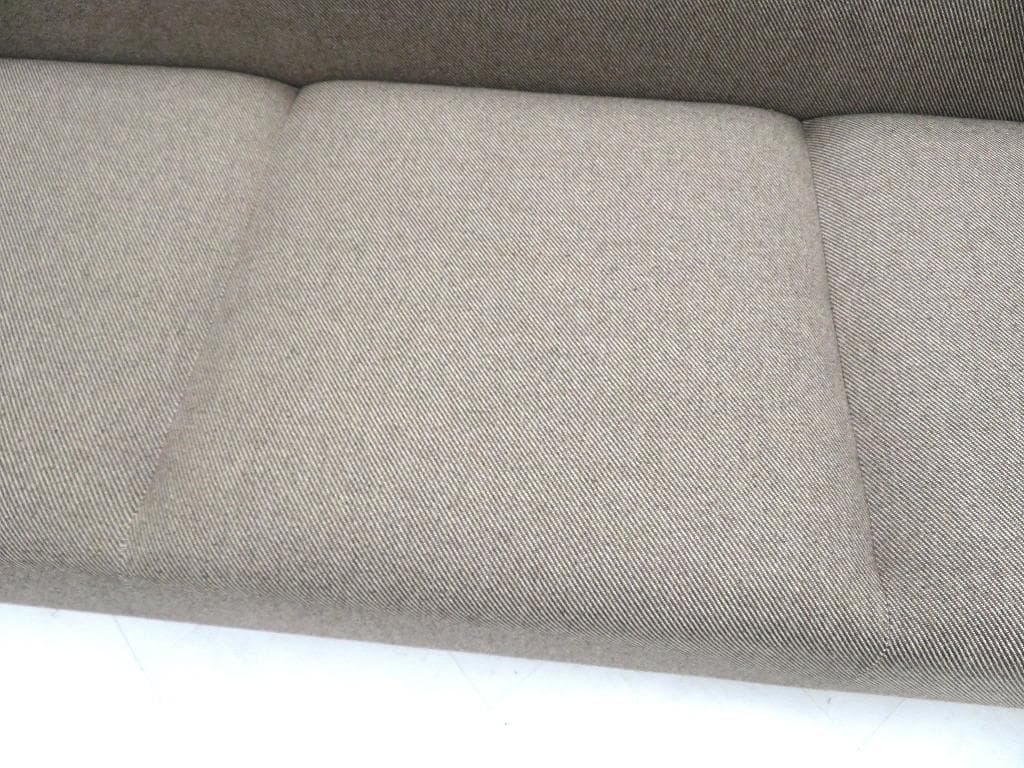 展示品　タイムアンドスタイル　エドワード　3人掛けソファ　オーク材　高級　モダン