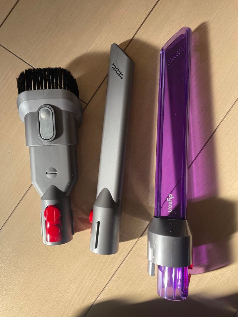 【美品】Dyson V8 Slim Fluffy 2024年製