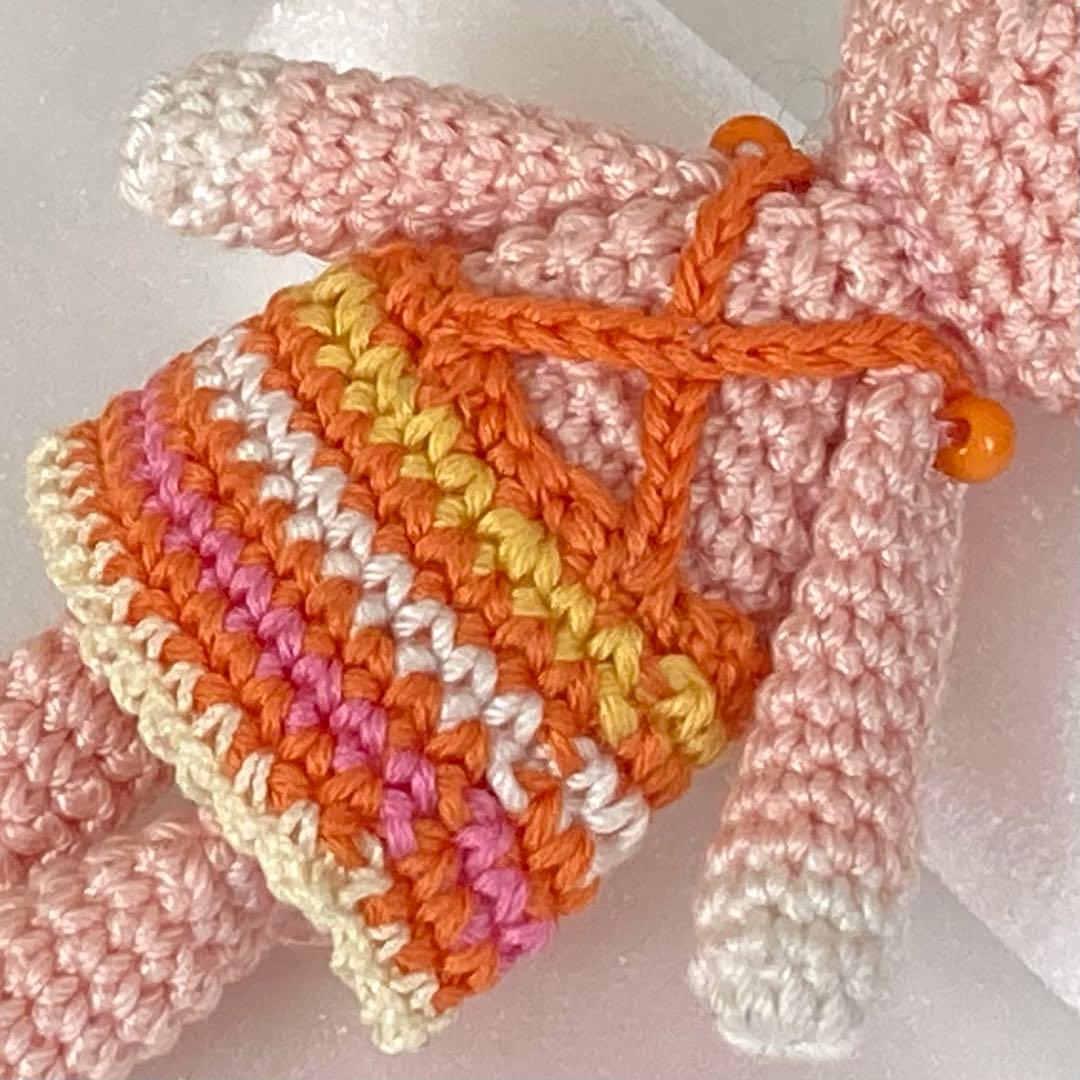 ストラップB-⑩【ミニスカートのカエルさん♬】