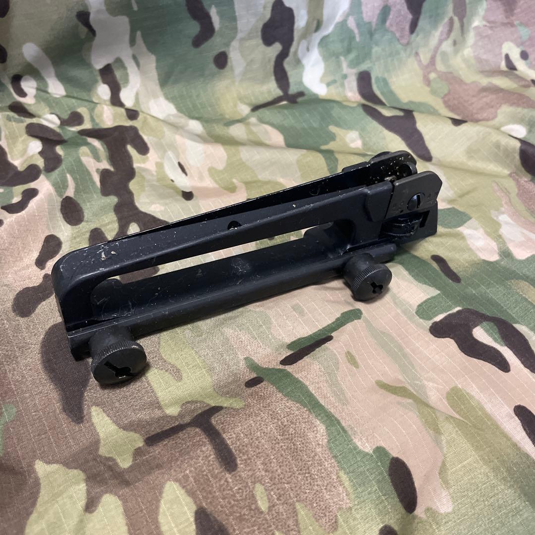実物 米軍放出 M4/M16 用 キャリングハンドル M136
