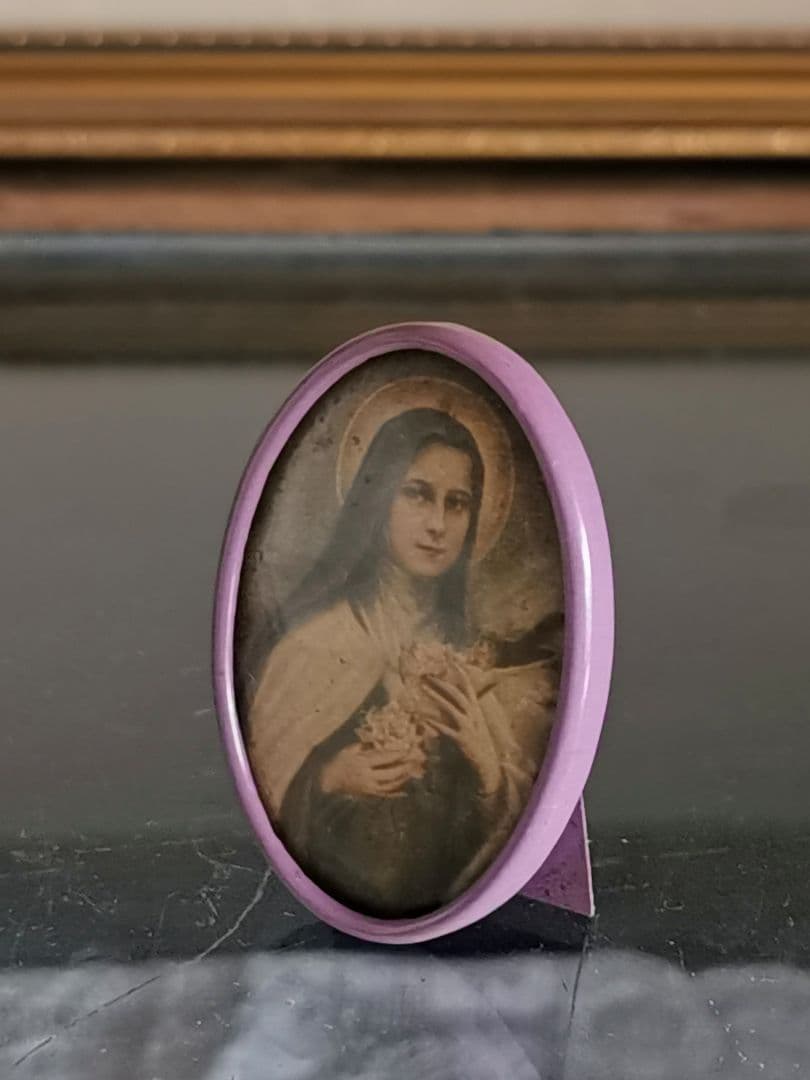 アンティーク リジューの聖テレーズ 軽いフォトスタンド＆唐草紋様 結婚記念カード