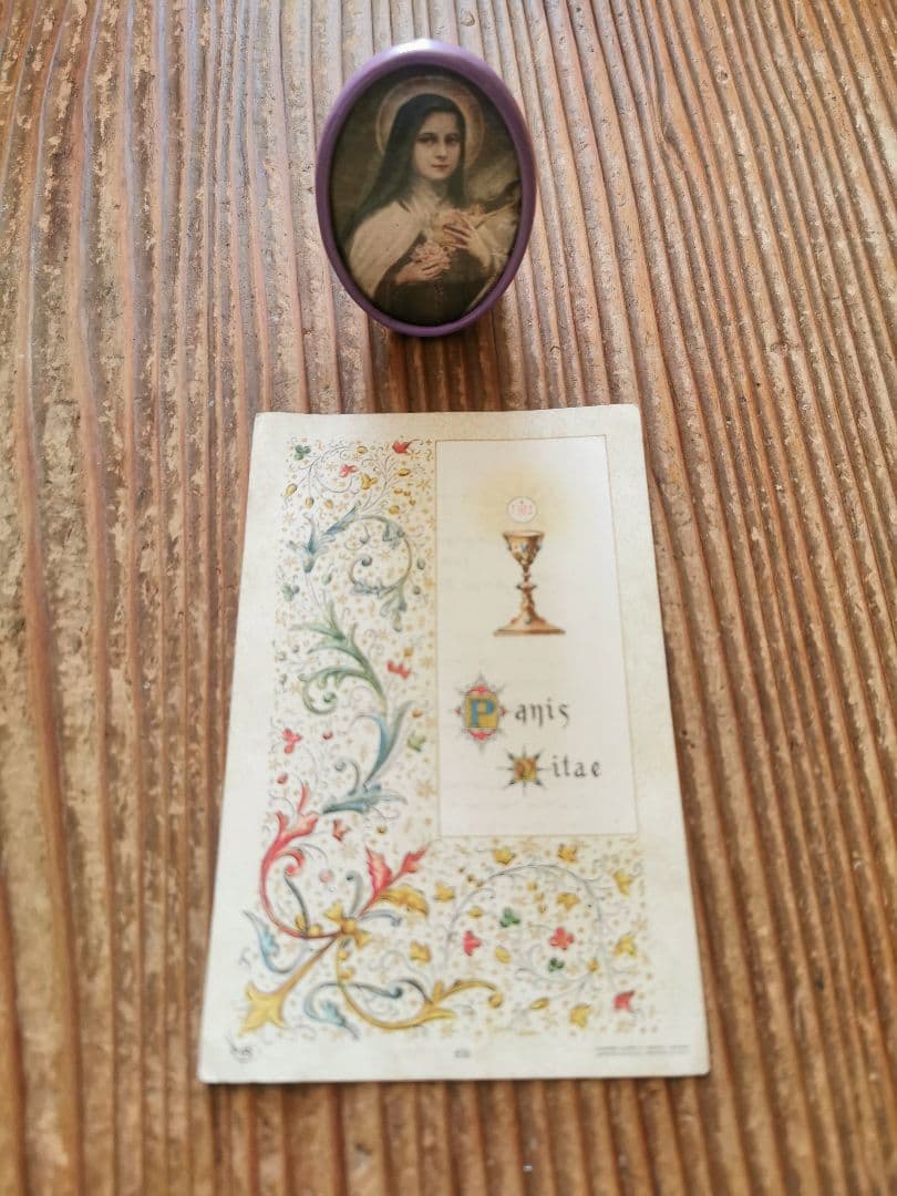 アンティーク リジューの聖テレーズ 軽いフォトスタンド＆唐草紋様 結婚記念カード