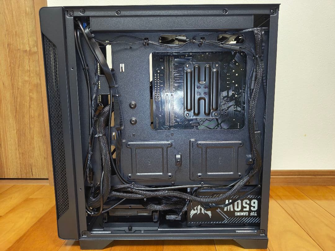 【ほぼ新品】【セットアップ済】ゲーミングPC R7 5700X/RTX5060