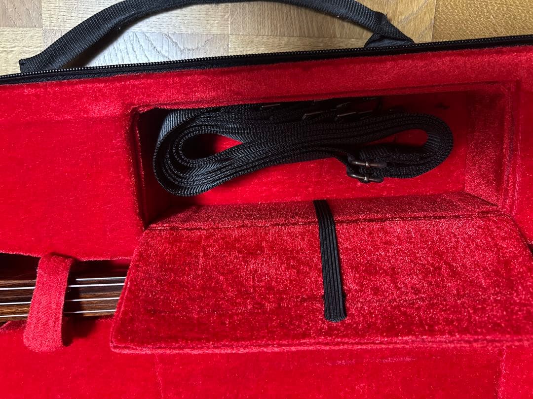 【値引きしました】三線　沖縄　紫檀　真壁型　本蛇皮強化張り　スンチー塗り