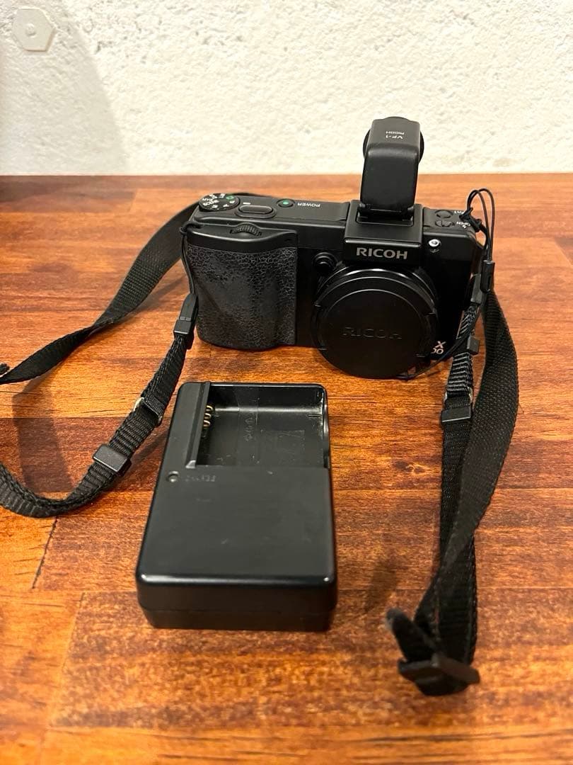 【動作確認済】RICOH GX200　VF−1付き、純正バッテリー＆アダプタあり