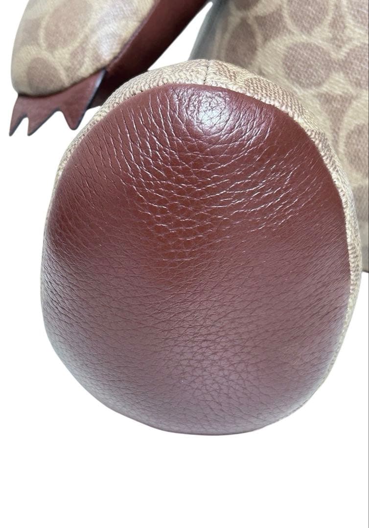 COACH コレクティブル ベア・シグネチャーキャンバス　ラージ