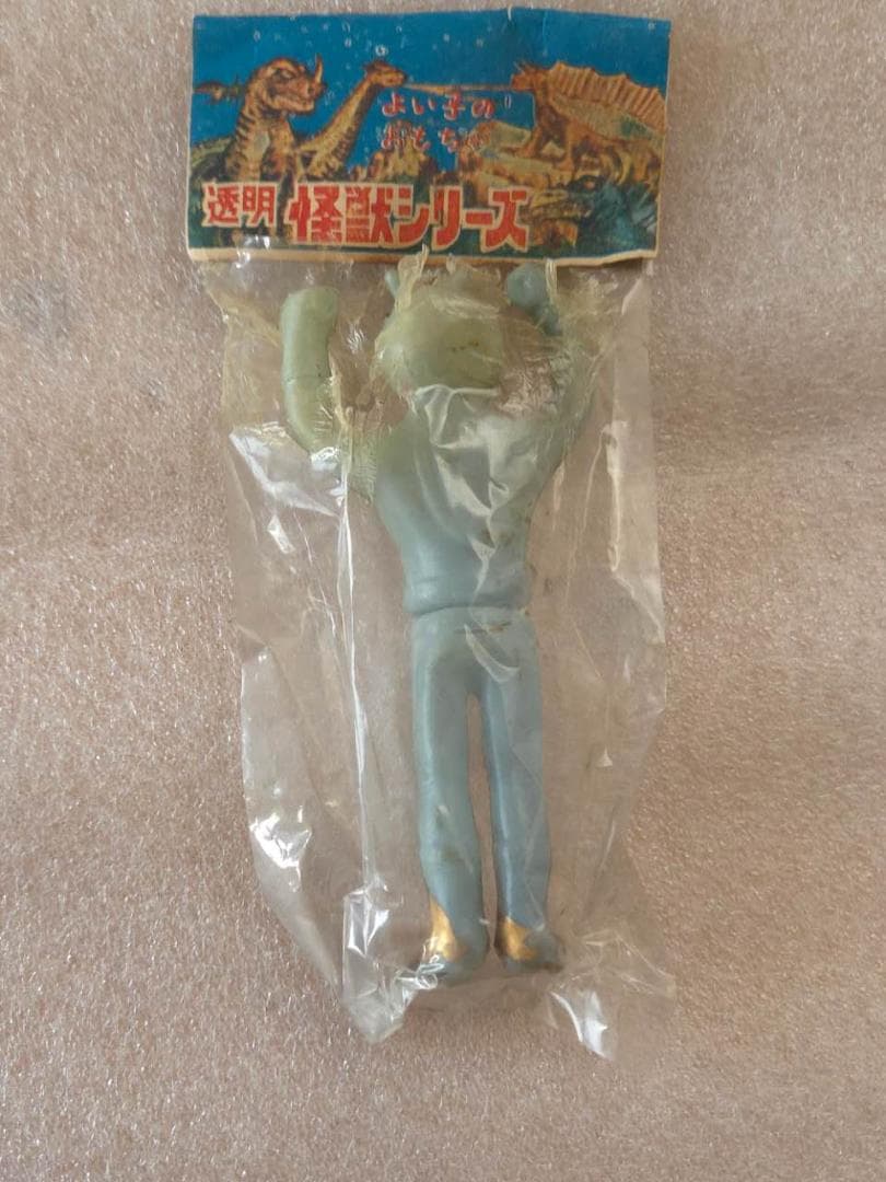 ぽ*ぴ様 激レア　未開封　仮面ライダーソフビ　パチ　無版権 袋破れ有