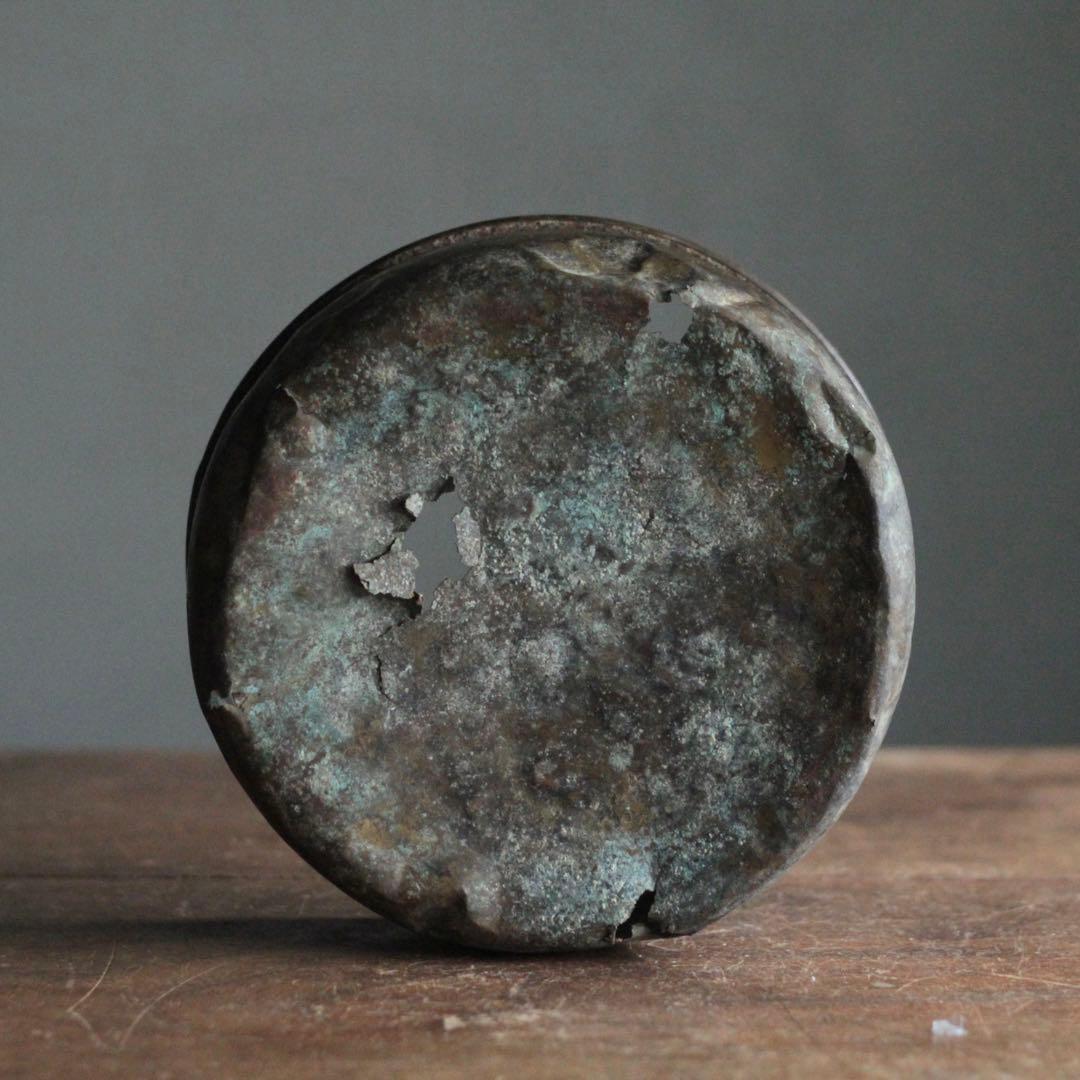 緑青のある 破れ 銅 タライ 古道具 アンティーク オブジェ 破れ銅タライ