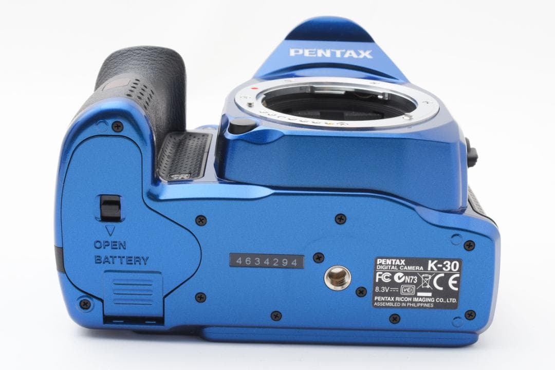 ペンタックス K-30 16.3MP デジタル カメラ ボディ ブルー