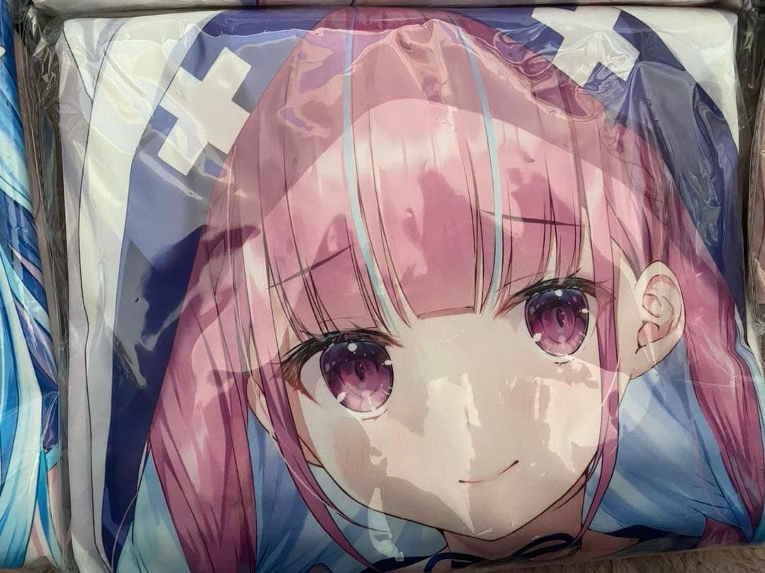 【全品新品未使用】ホロライブ 湊あくあ、雪花ラミィ 抱き枕カバー他グッズセット