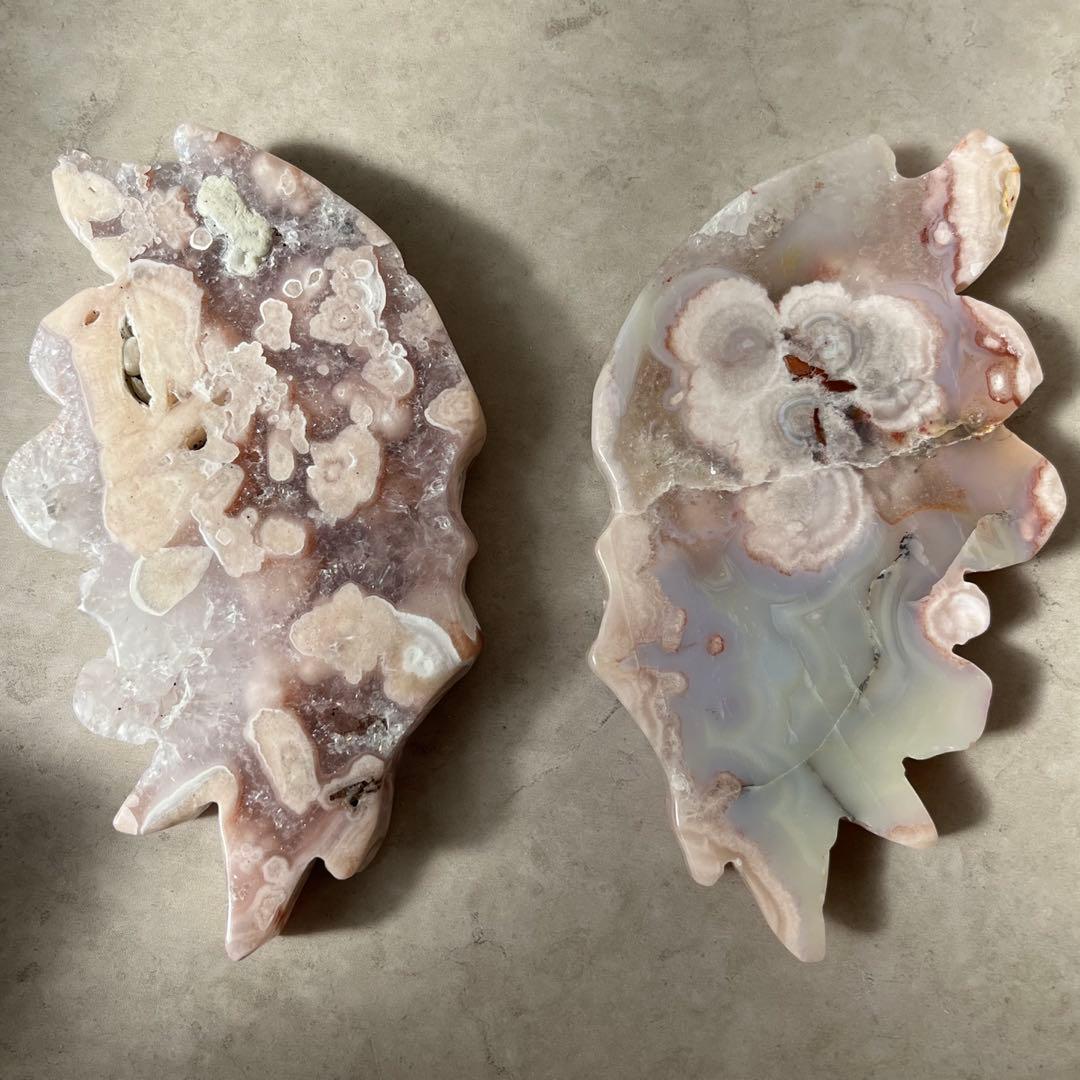 蝶々　フラワーアゲート　桜瑪瑙　台座付き　天然石