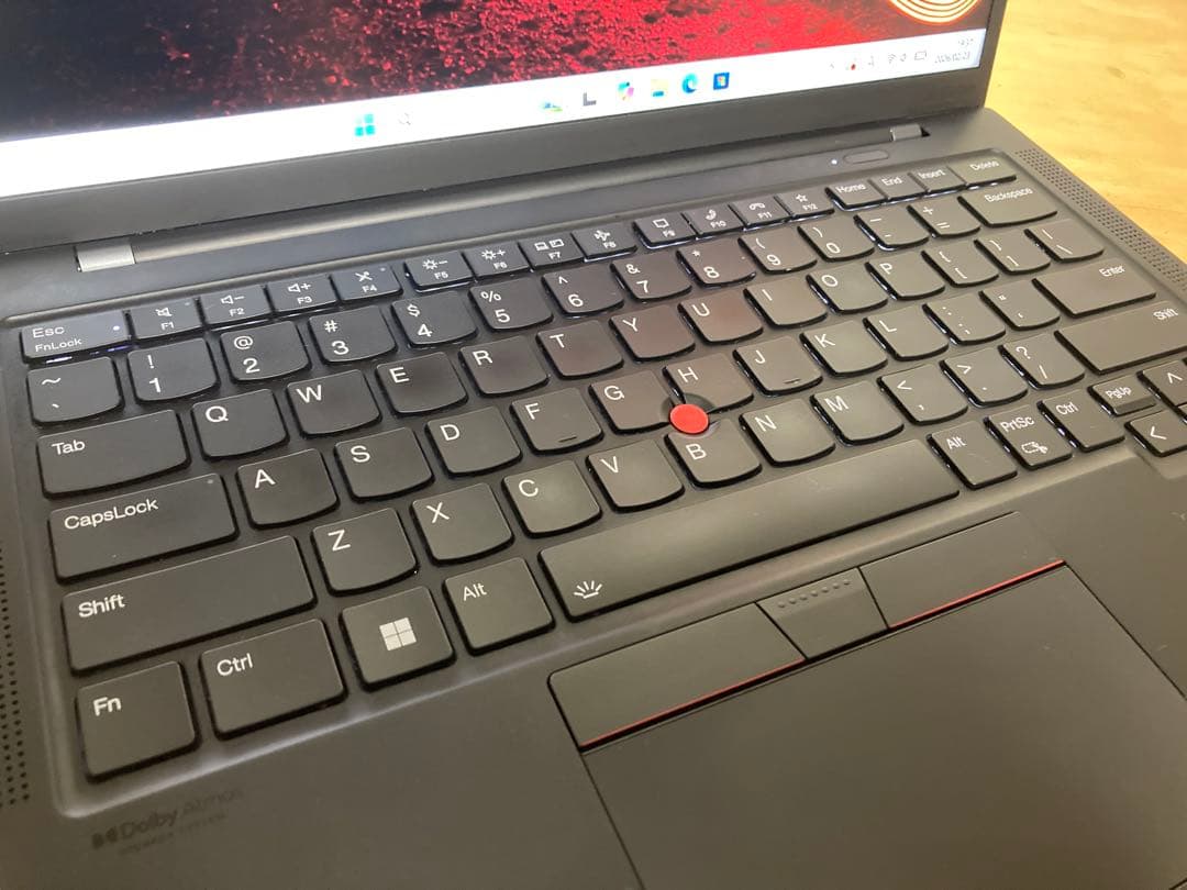 ThinkPad X1 Carbon Gen10/メモリ16GB/office付