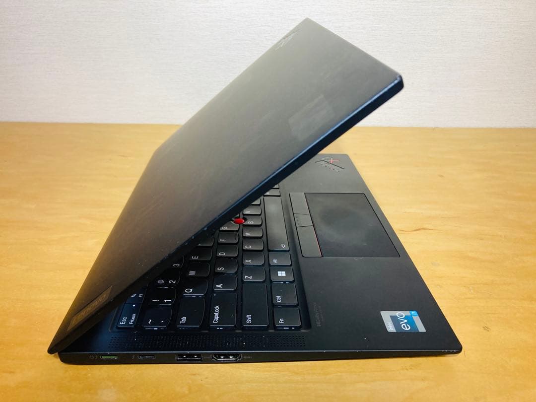 ThinkPad X1 Carbon Gen10/メモリ16GB/office付