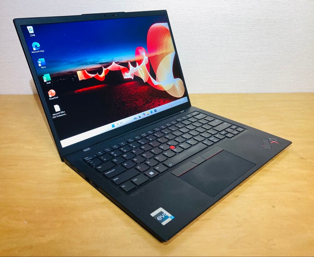 ThinkPad X1 Carbon Gen10/メモリ16GB/office付