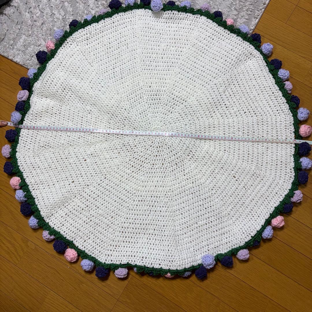 バラの花束ブランケット直径85センチメートル　58本の大きなバラストールとしても