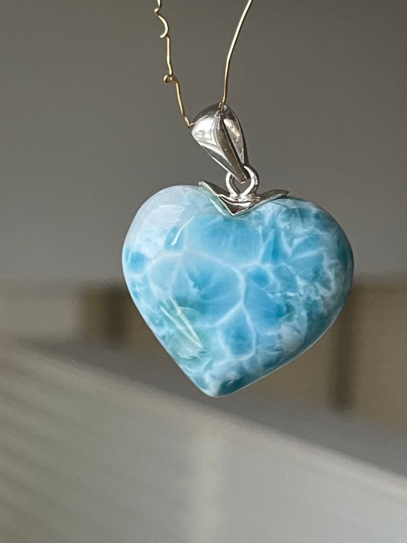 天然石☆高品質！ラリマーハート型ペンダントトップ☆ 両面全く違って素敵！
