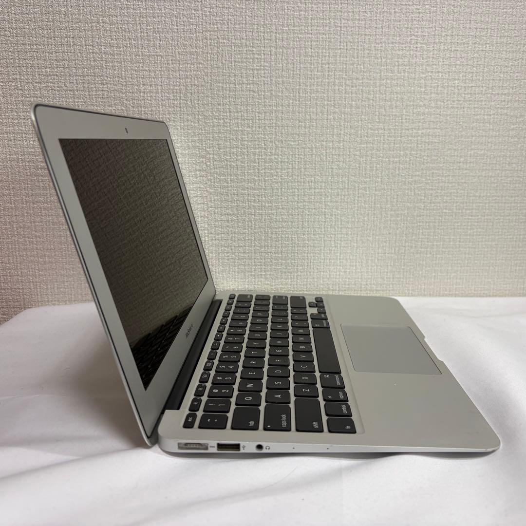 Apple MacBook Air A1465 11inch メモリ8GB