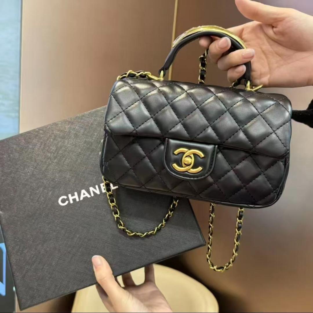 ✨VIP限定ノベルティ・ 非売品✨ブラックレザー ショルダーバッグaf