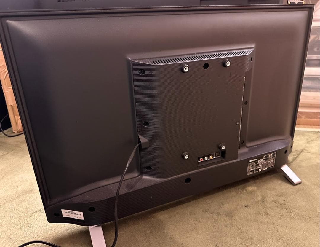 アプリ内蔵極美品　TOSHIBA 東芝 テレビ　32V34　2022年製　32型