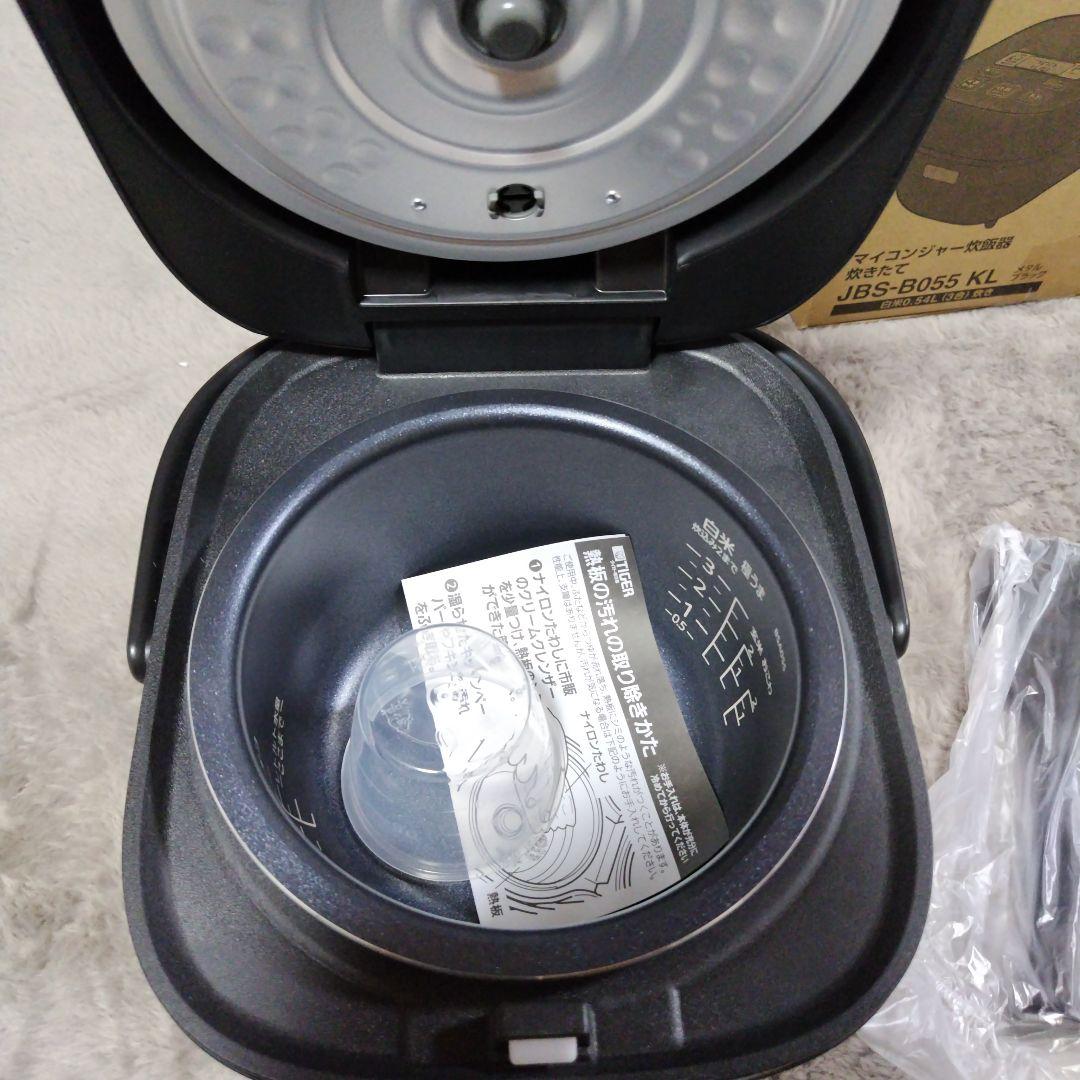 【新品未使用】TIGER 炊飯器 JBS-B055KL メタルブラック 3合