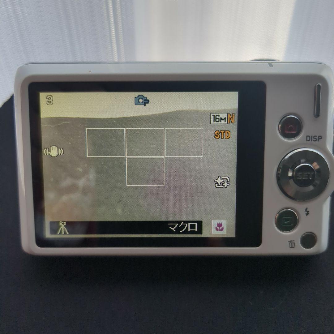 美品✨️ CASIO EXILIM EX-ZS240 デジカメ ホワイト 白