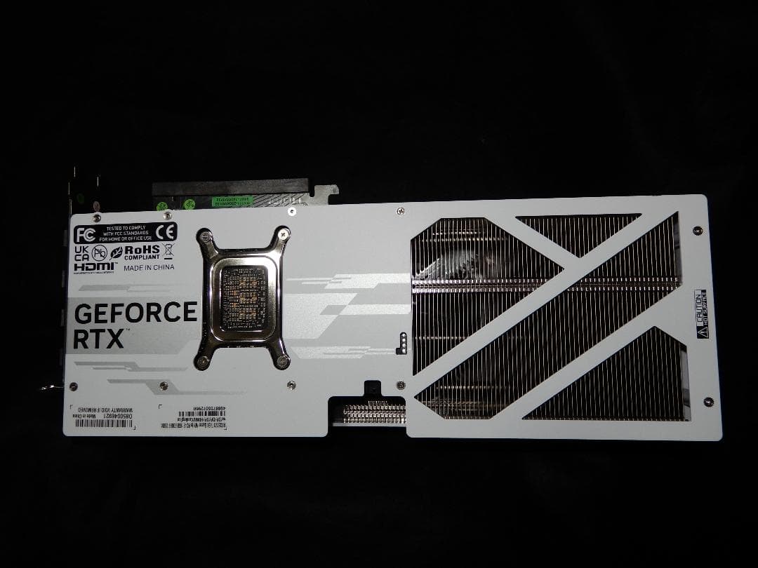 グラフィックボード・グラボ・ビデオカード GALAKURO GEFORCE RTX 5070Ti 16GB WHITE