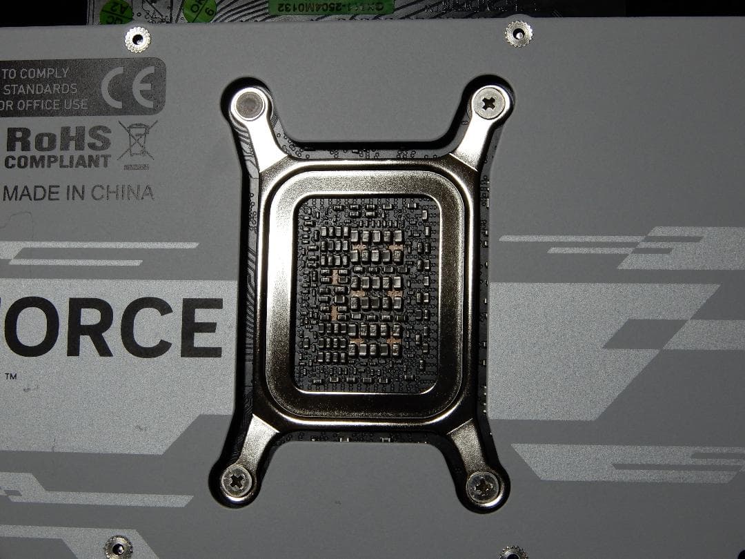グラフィックボード・グラボ・ビデオカード GALAKURO GEFORCE RTX 5070Ti 16GB WHITE