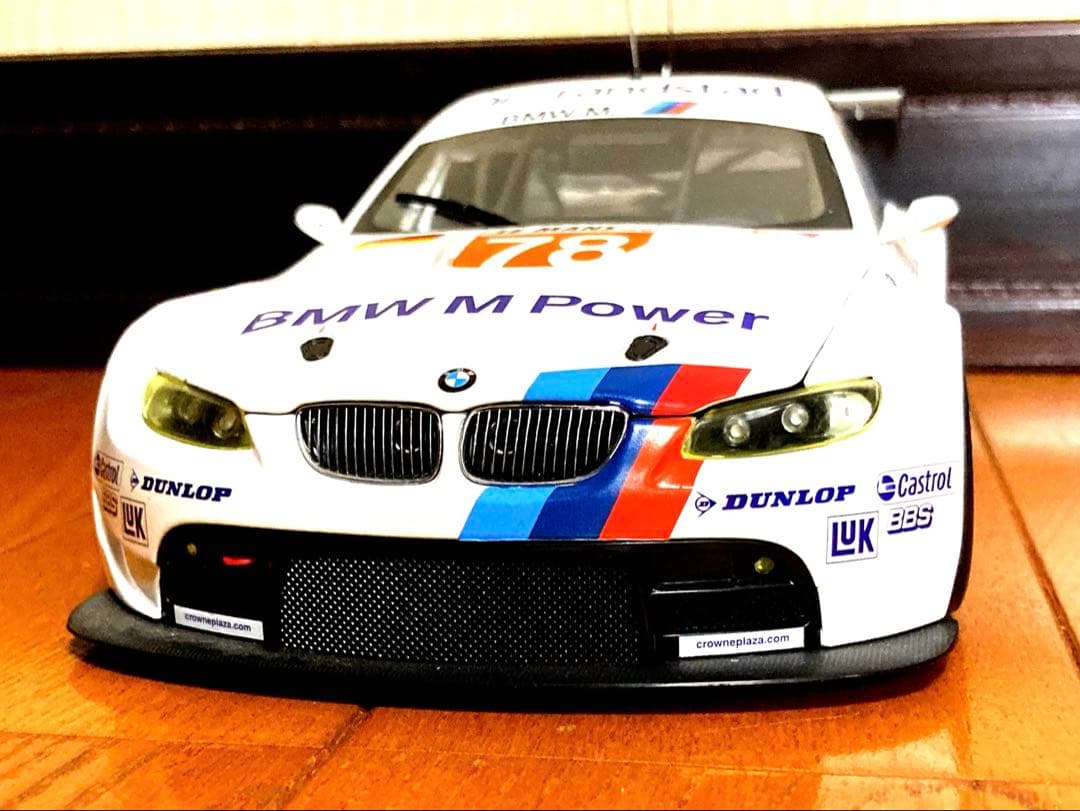  M3 GT2 Le Mans 2010ミニカー 1/18