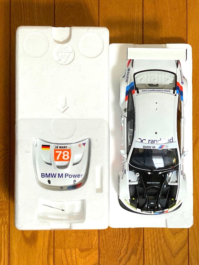  M3 GT2 Le Mans 2010ミニカー 1/18