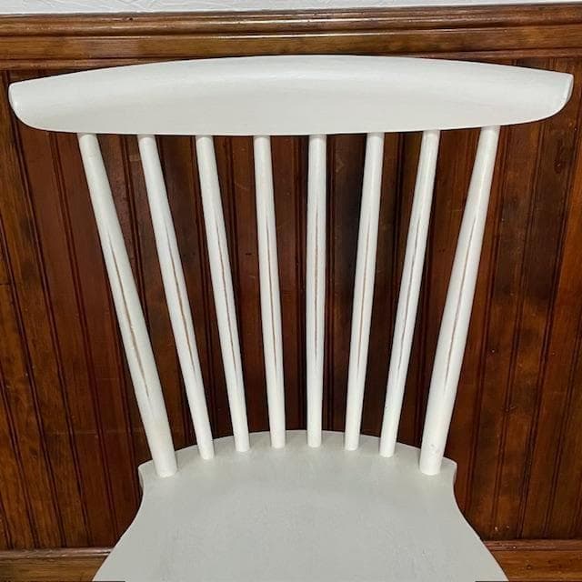 【北欧風】ホワイト木製ウィンザーチェア/スピンドルチェア ☆ インテリアの彩にも