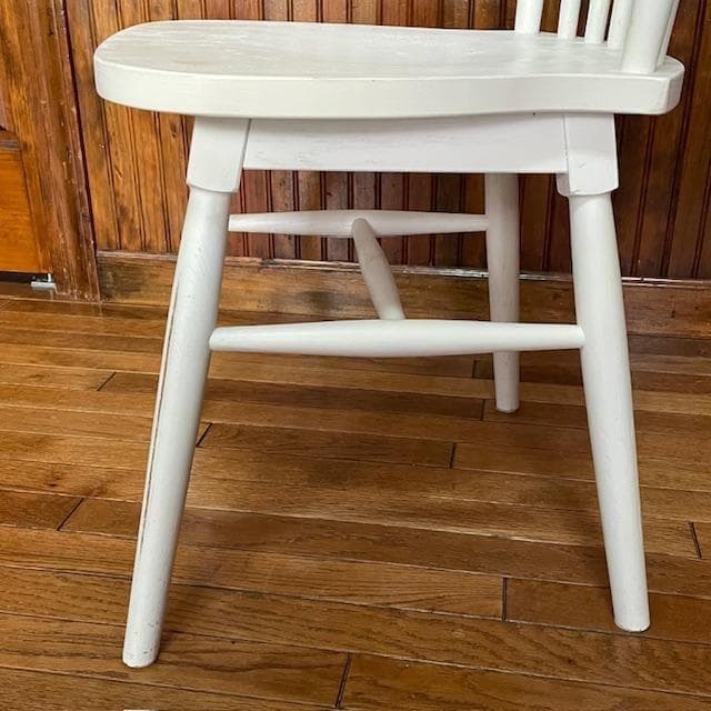 【北欧風】ホワイト木製ウィンザーチェア/スピンドルチェア ☆ インテリアの彩にも