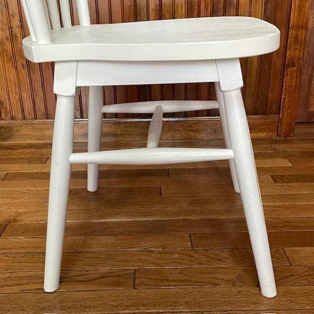 【北欧風】ホワイト木製ウィンザーチェア/スピンドルチェア ☆ インテリアの彩にも