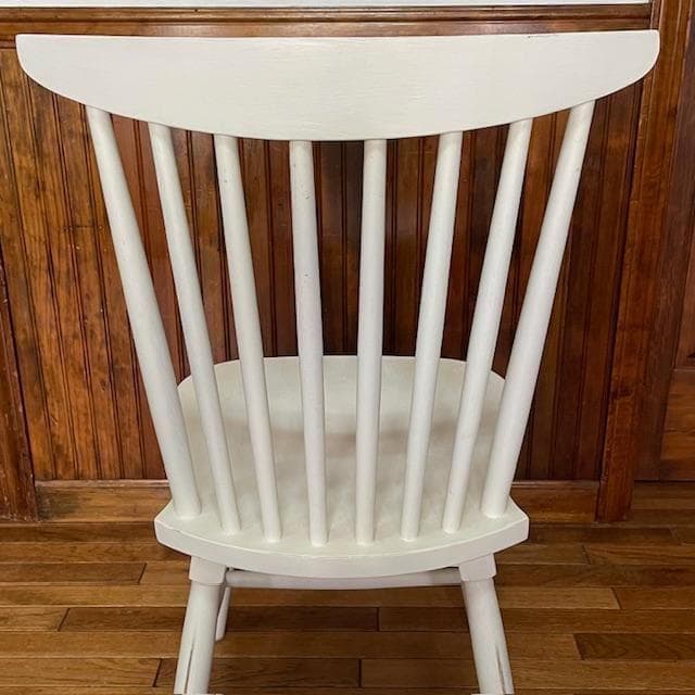 【北欧風】ホワイト木製ウィンザーチェア/スピンドルチェア ☆ インテリアの彩にも