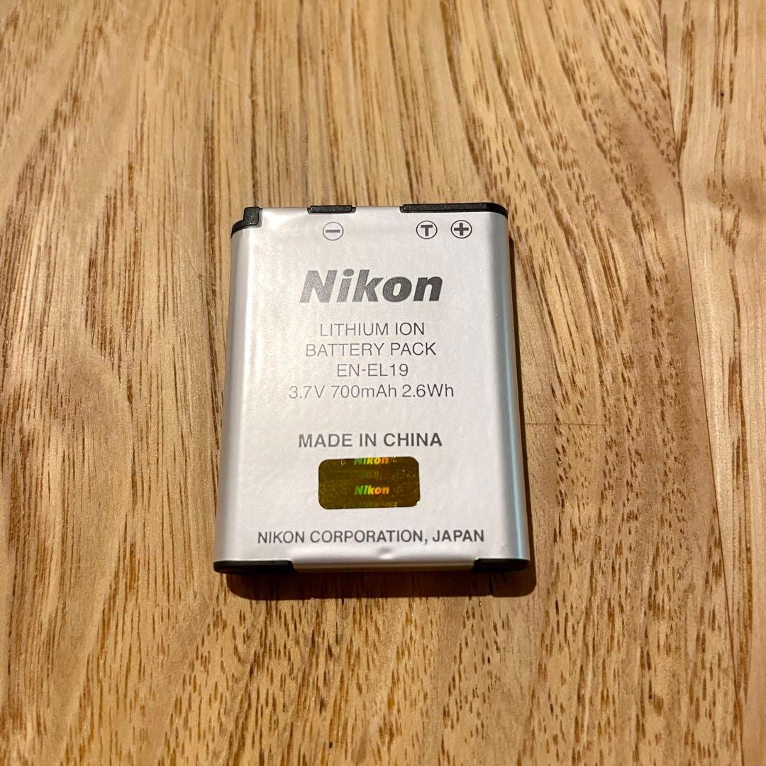 デジタルカメラ Nikon COOLPIX S7000