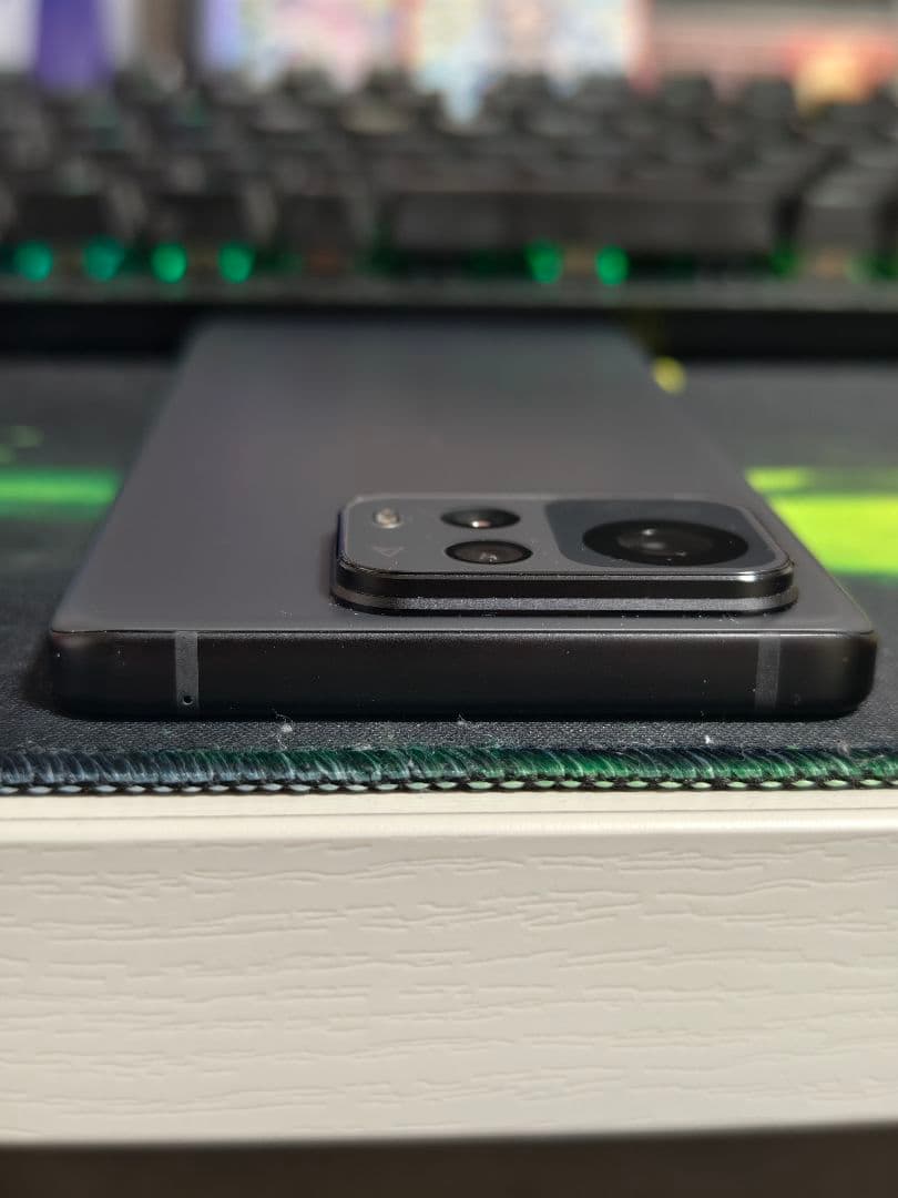 【〜2/21 限定価格】ASUS Zenfone 12Ultra 16/512