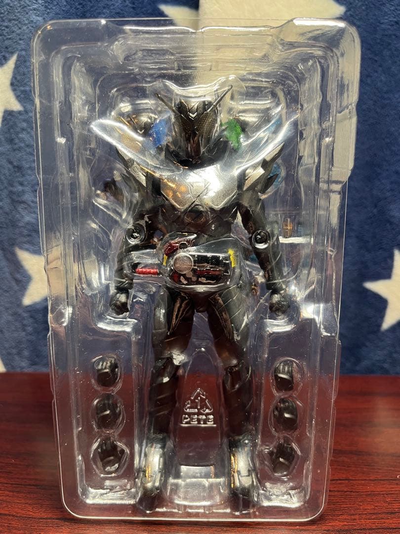 S.H.Figuarts 仮面ライダー メタルビルド