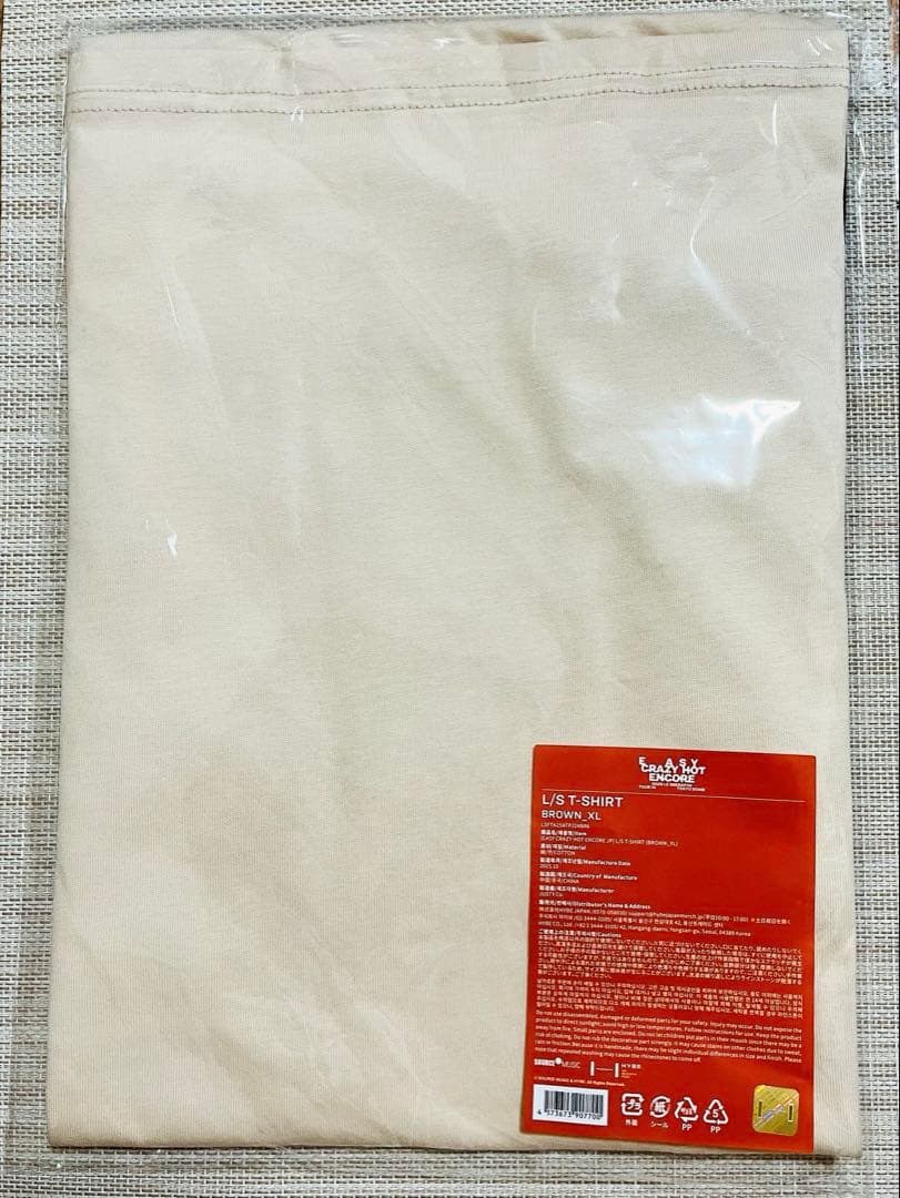 LE SSERAFIM 東京ドーム　ロングTシャツ