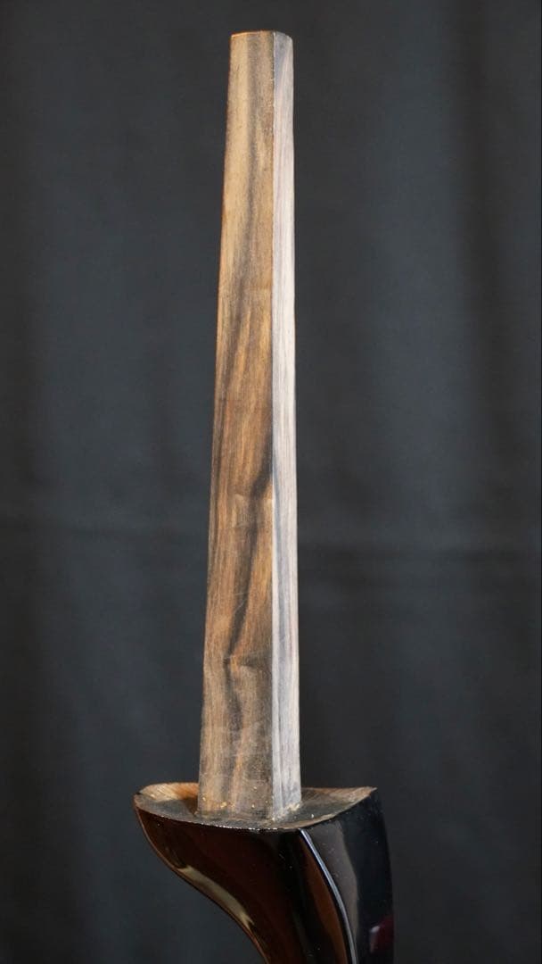 銘木「黒柿」中太の真壁型三線　両面本皮張り　現状大特価！！沖縄三味線