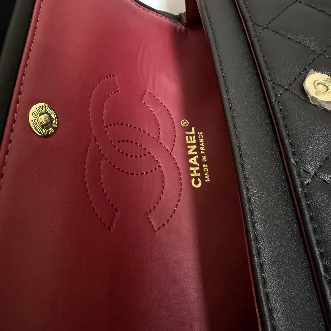 CHANEL ゴールド金具 ブラック ショルダーバッグ VIPギフトノベルティ