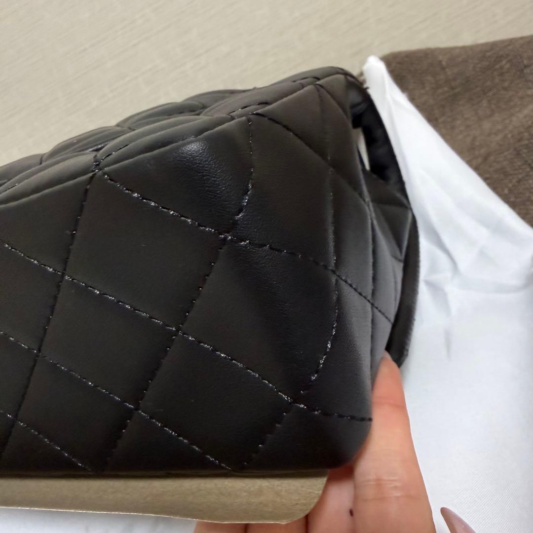 CHANEL ゴールド金具 ブラック ショルダーバッグ VIPギフトノベルティ