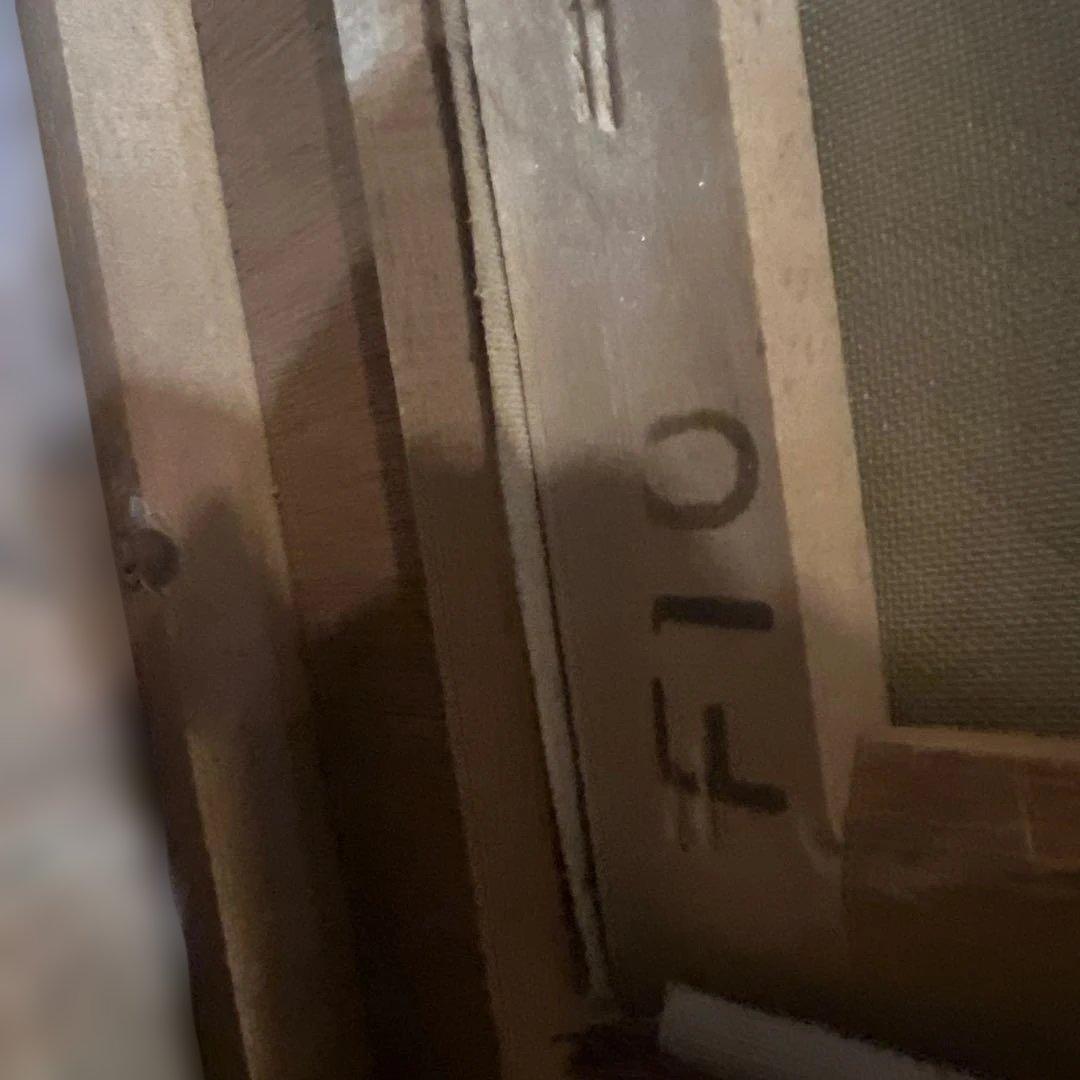 美術品　油絵　海外風景画F10サイズ　空　雲　山　樹木　海　港　住宅街美術品