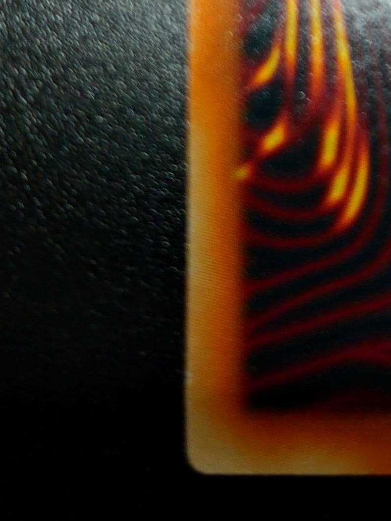 ブラックローズドラゴン。ホログラフィック。良品。五つ目個体。