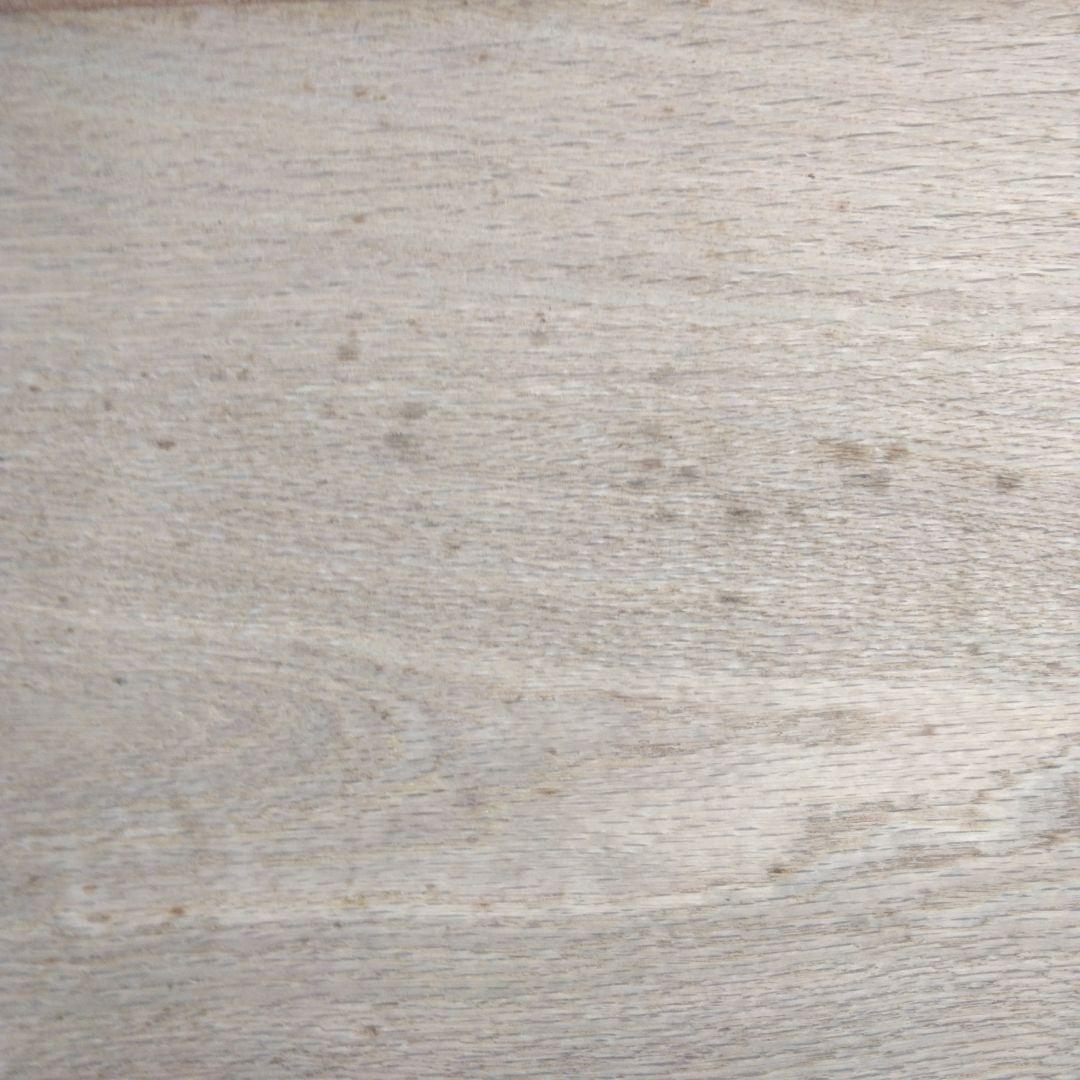 古い蓋付き木箱